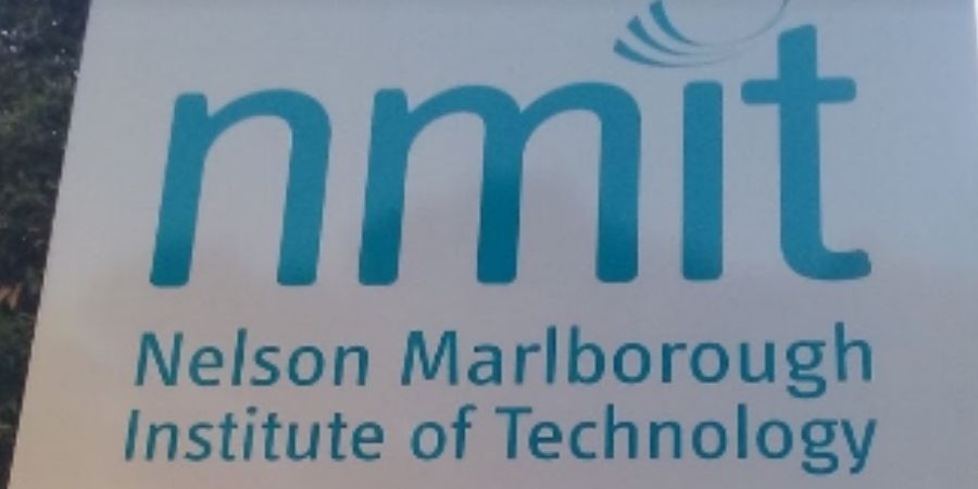 Logo de NMIT