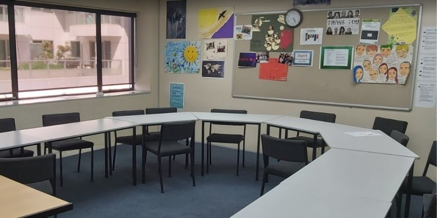 Vista de uno de los salones de clase de la escuela Worldwide en NZ